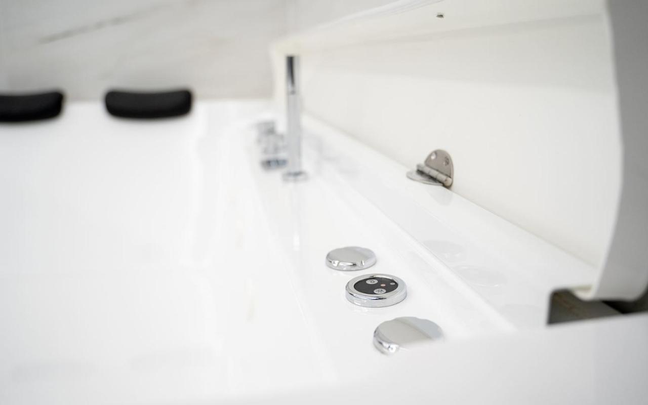 Intimity Luxury Rooms Qualiano Exterior photo