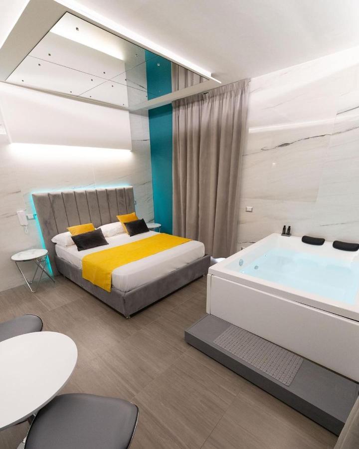 Intimity Luxury Rooms Qualiano Exterior photo